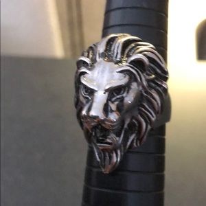 Men’s biker lion ring